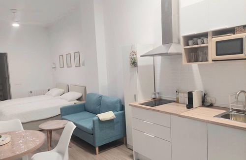 La Xerea Apartment | Modern downtown studio walking to Atocha