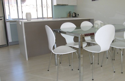 Encounter Bay House | Modern Duplex only minutes to the beach!