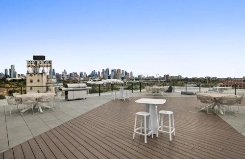 Cremorne Apartment | Modern, Executive 1 Bedroom Apartment With Balcony
