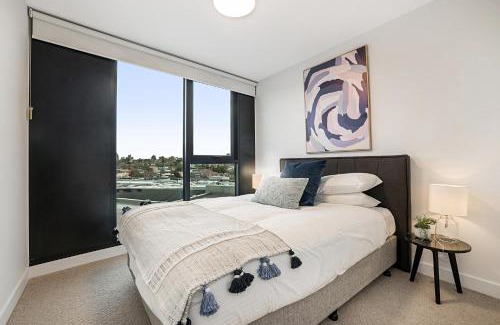 Cremorne Apartment | Modern, Executive 1 Bedroom Apartment With Balcony