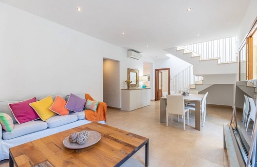 Mal Pas-Bon Aire Villa | Modern Family Villa, A/C, Private Pool, 5 mins walk to Two Beautiful Beaches in Mal Pas, Alcudia!