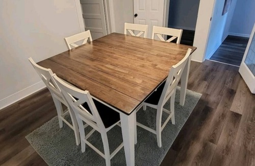 Kernersville House | Modern Farmhouse, 1 Mile-Downtown, Self Check-In
