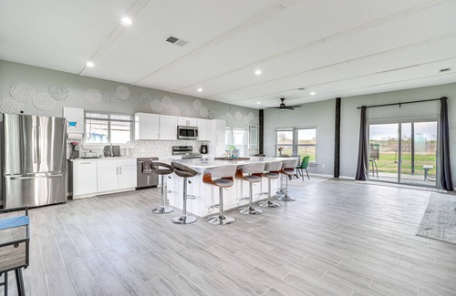 Del Valle House | Modern Farmhouse in Del Valle: Rural Setting!