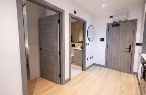 West Finchley Apartment | Modern Finchley 2 Bedrooms, 2 Bathrooms Flat - Prime Location