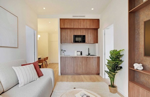 Quartier de la Chapelle Apartment | Modern Flat - 2BR/6P - Northern Paris