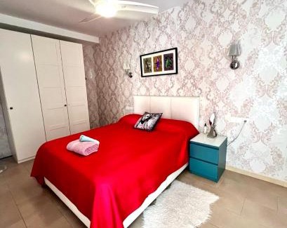 Alicante City Centre Apartment | Modern Flat in Alicante
