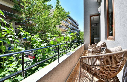 Ilisia Condo | Modern Flat in Central Athens - Lavatera