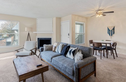 Midland Apartment | Modern Flat in the Heart of Midland!