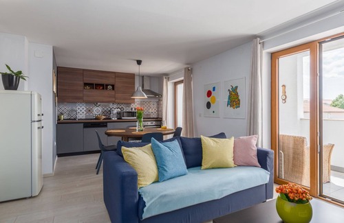 Gulici Apartment | Modern flat with stylish furnishings, sea view, private balcony, barbecue, air conditioning, WiFi