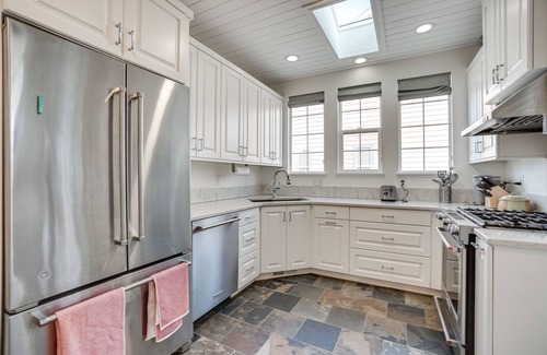 Fort Collins House | Modern Fort Collins Home: 6 Mi to Old Town!