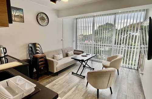 Saint-Georges-de-Didonne Apartment | Modern apartment, sea view, elevator