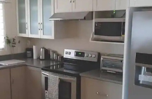 Downtown House | Modern, fully furnished and equipped townhouse