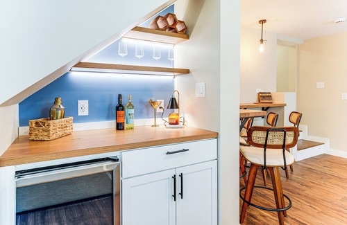 Saco House | Modern Gem on 15 Acres, 5 Mi to Old Orchard Beach!