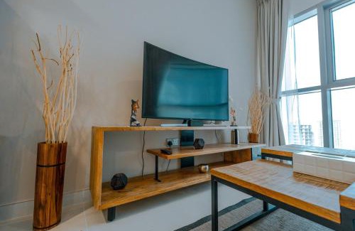 Abu Dhabi Apartment | Modern Glass Suite with City Views Reem Island