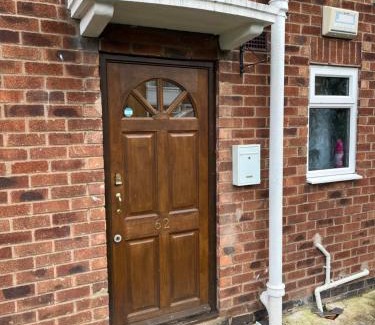 Weston by Wellend Apartment | Modern ground floor apartment Close to A45 A46 M1 M6 M69