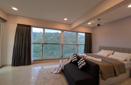 Pashan Apartment | Modern Hill-View Studio - Work-Friendly - Pashan