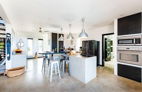 Potrero Villa | Modern Hilltop Villa with Relaxing Pool Deck, Infinity Pool & Patio with Spectac