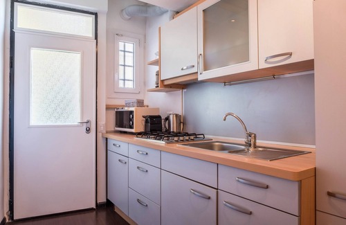 Centro - Piani - Rencio Apartment | Modern Holiday Apartment "Bolzano" with Wi-Fi and Air Conditioning