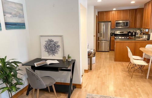 Miller Park House | Modern home in the heart of Capitol Hill with parking
