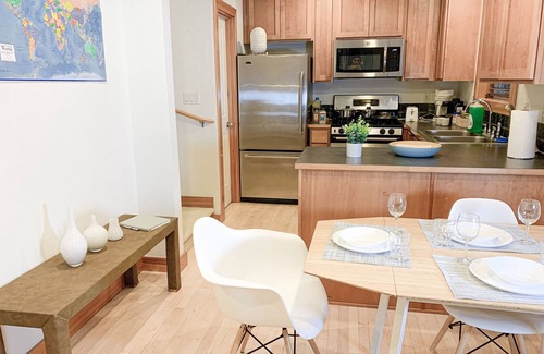 Miller Park House | Modern home in the heart of Capitol Hill with parking