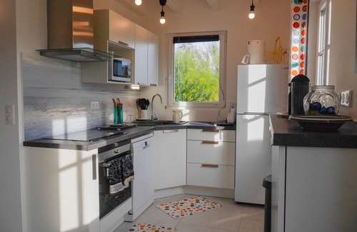 Locmaria House | Modern Home with Garden, Near Beaches & Shops, 3* Comfort