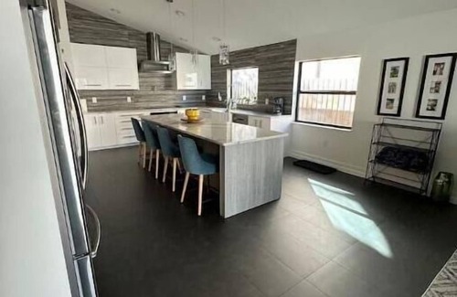 Oak Grove House | Modern Home with Pool by Tampa!