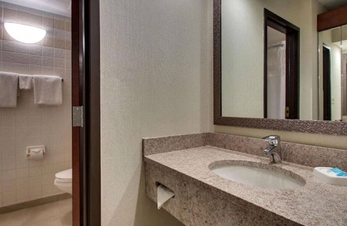 Bowling Green House | Modern & Homey Rm for Relaxing Stay! Free WiFi