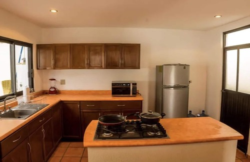 La Paz House | Modern house, downtown location, and private pool