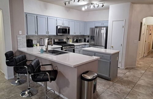 Las Vegas Boat Rental | Modern House in Las Vegas