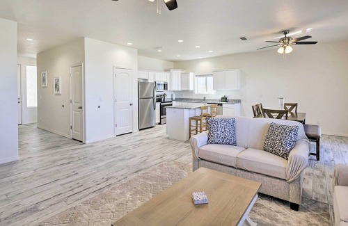 Kingman House | Modern Kingman Vacation Rental, 5 Mi to Dtwn!