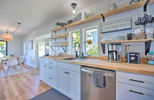 Holland House | Modern Lake Michigan Home with 3 Lakefront Decks!