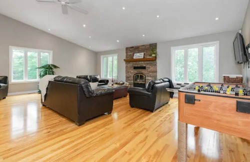 Tay Valley House | Modern Lakefront Home