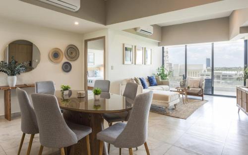 Merida Municipality Apartment | Modern Lakeview Condo with Pool and Gym by LAHOS