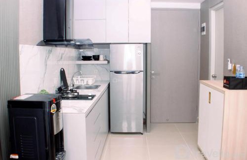 Cikarang Apartment | Modern Look and Restful Studio at 32th Floor Vasanta Innopark Apartment By Travelio