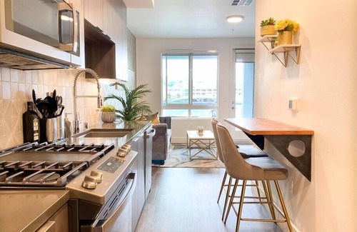 Milpitas Apartment | Modern Luxe Apartment in Heart of Silicon Valley