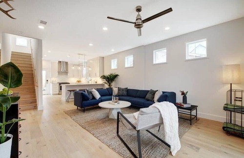 East MLK House | Modern, Luxe Home | Hot Tub