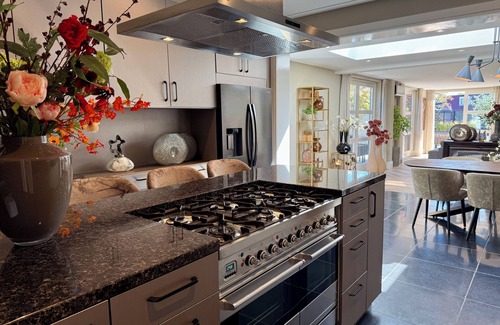 Bergen House | Modern, luxurious apartment with large roof terrace. In the heart of Bergen!
