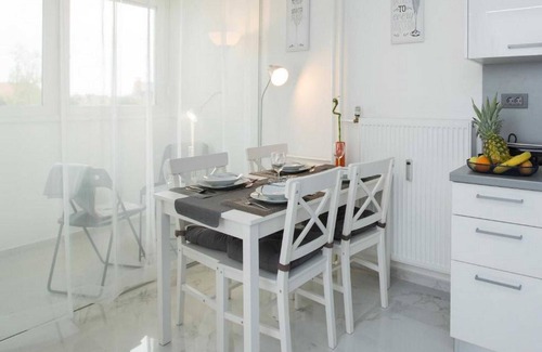 Velika Gorica Apartment | Modern & Luxury APT Zagreb Airport W/Free Wifi