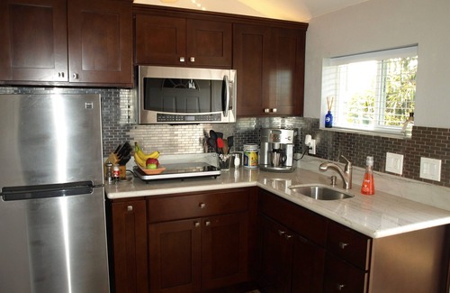 Clairemont Mesa West House | Modern Luxury Guest House- Near Beaches, Bay, UCSD, Hospitals!