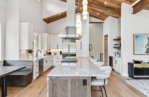 Silverthorne Apartment | Modern Luxury Home Near 4 Ski Resorts