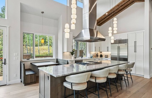 Silverthorne Apartment | Modern Luxury Home Near 4 Ski Resorts