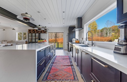 Jewett House | Modern Luxury in the Catskills! New 7 Bedroom Home