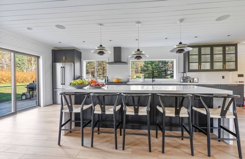 Jewett House | Modern Luxury in the Catskills! New 7 Bedroom Home