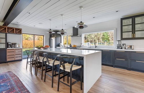 Jewett House | Modern Luxury in the Catskills! New 7 Bedroom Home