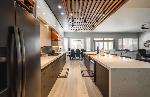Arizona Skyline Community House | Modern Luxury! Only 10 min. to AZ Athletic Grounds & A+ Dining/Shopping!