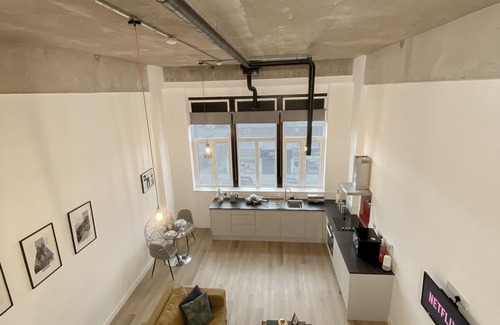 West Bromwich Apartment | Modern Luxury Serviced Duplex Apartments by Repose