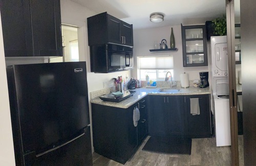 Clairemont Apartment | Modern Mini EnSuite in Central San Diego