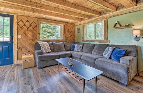 Columbine Lake Cabin | Modern Mtn Cabin ~ 1 Mi to Purgatory Ski Resort!