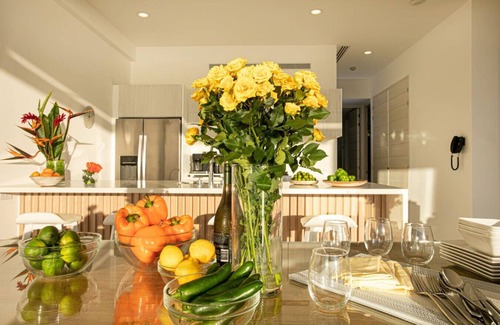 South Shore Hotel Area Condo | Modern Newly Remodeled Oceanfront 2x2 Lower Conchas Chinas Condo