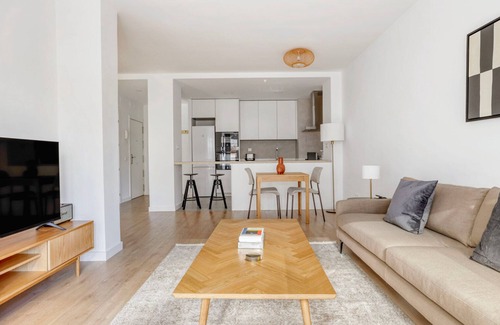 Nueva Espana Apartment | Modern Nueva España 1BR w/Doorman, nr Business Area, by Blueground